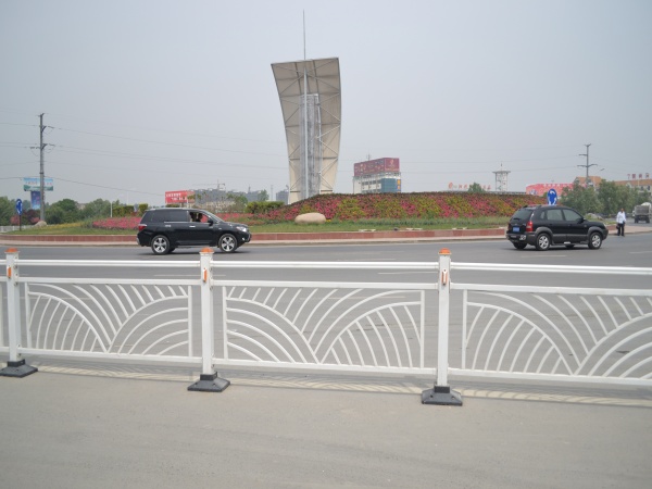 道路护栏