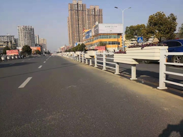中央道路护栏