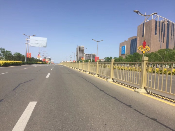 中央道路护栏